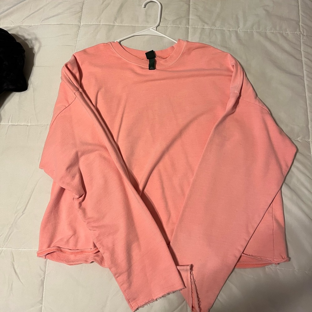 Coral sweatshirt (semi crop)